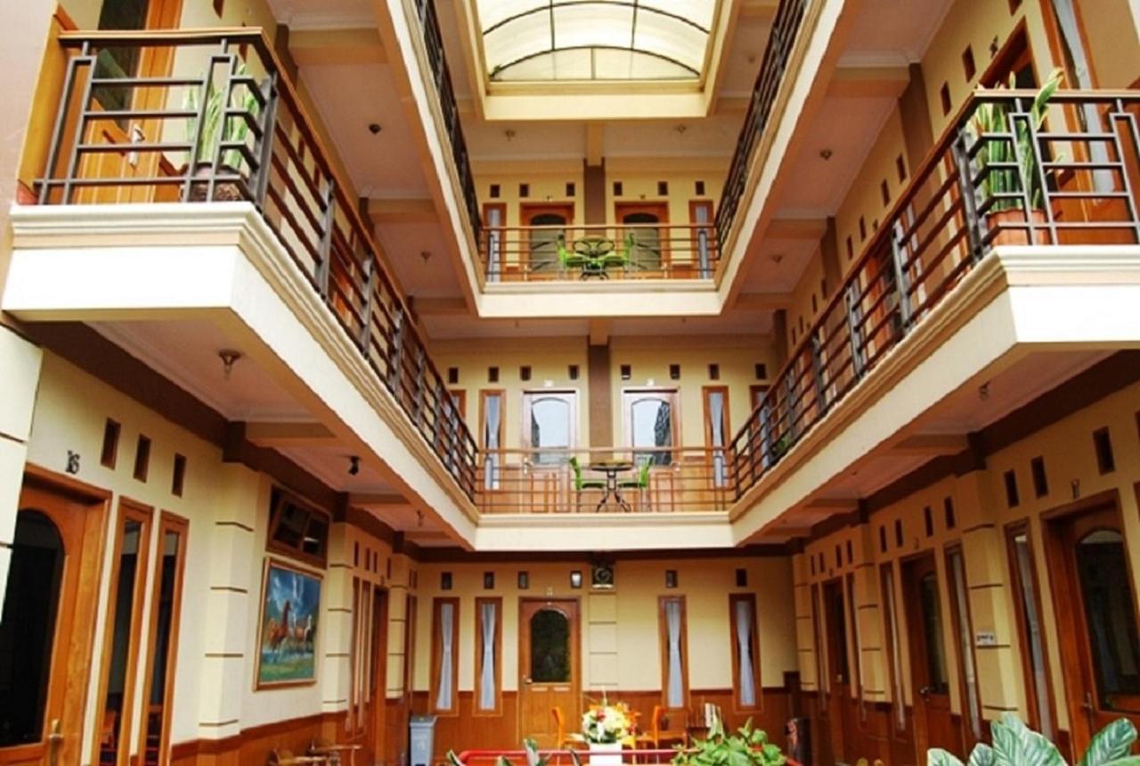 Orange Home Syariah Bandung Exterior foto