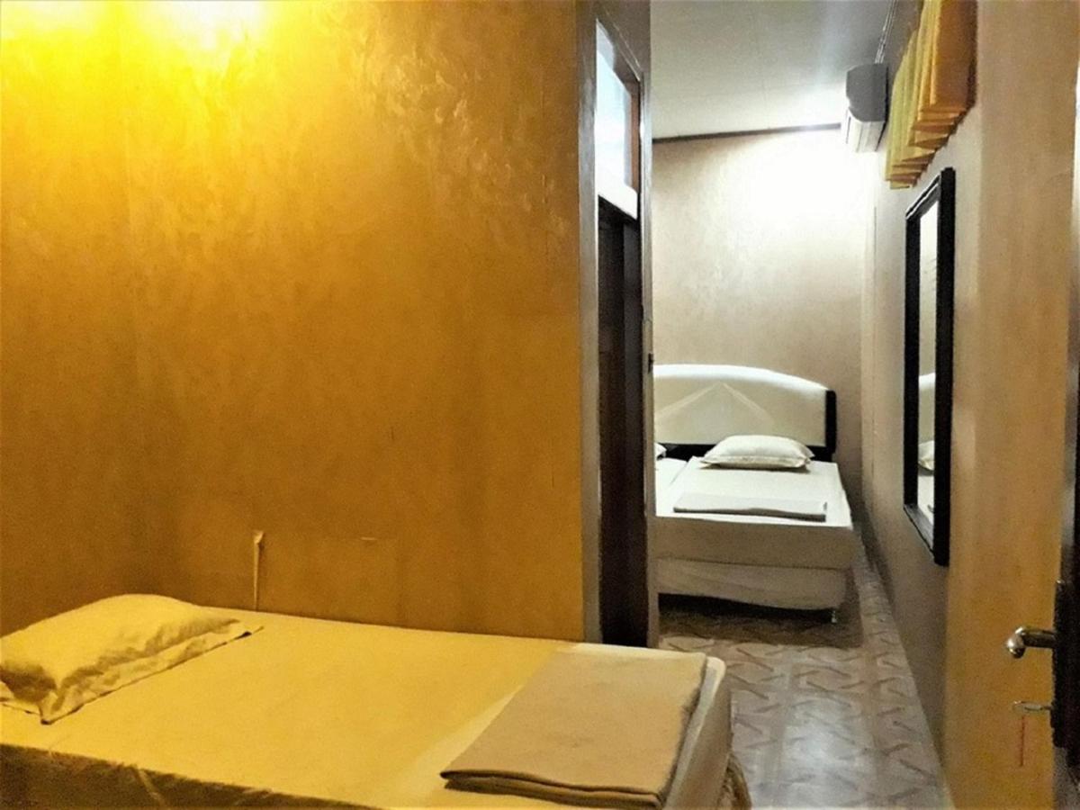 Orange Home Syariah Bandung Exterior foto