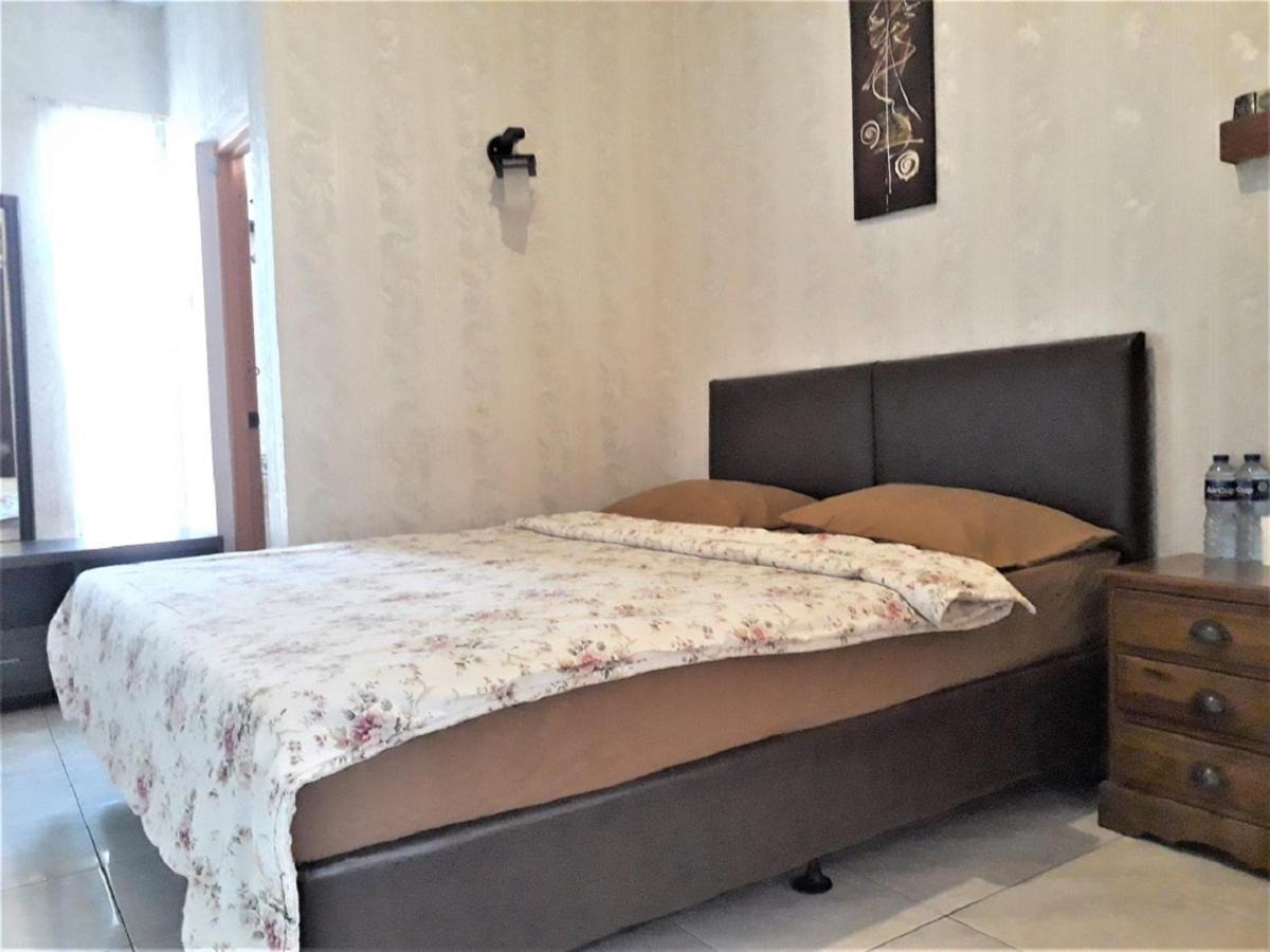 Orange Home Syariah Bandung Exterior foto